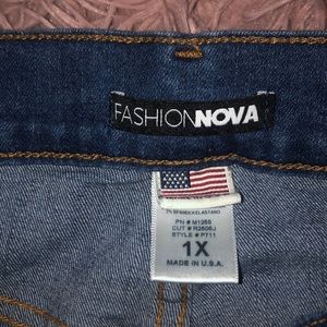 Fashion Nova Jeans - Dark ripped jeans Fashion Nova Jeans - Dark ripped jeans